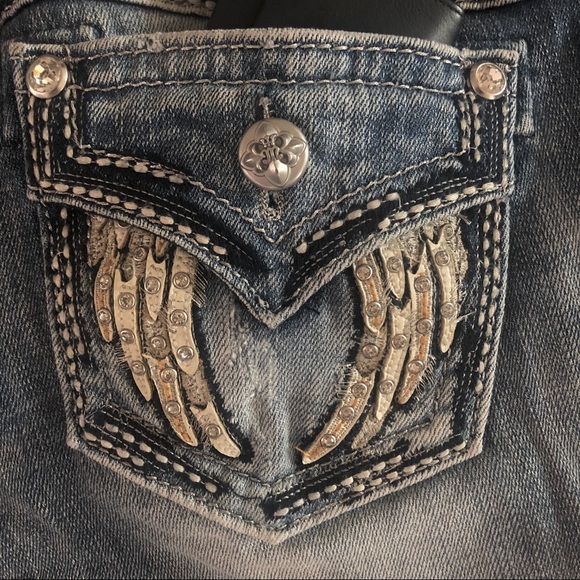 Miss Me Signature Skinny with Angel wing pockets - Picture 4 of 8